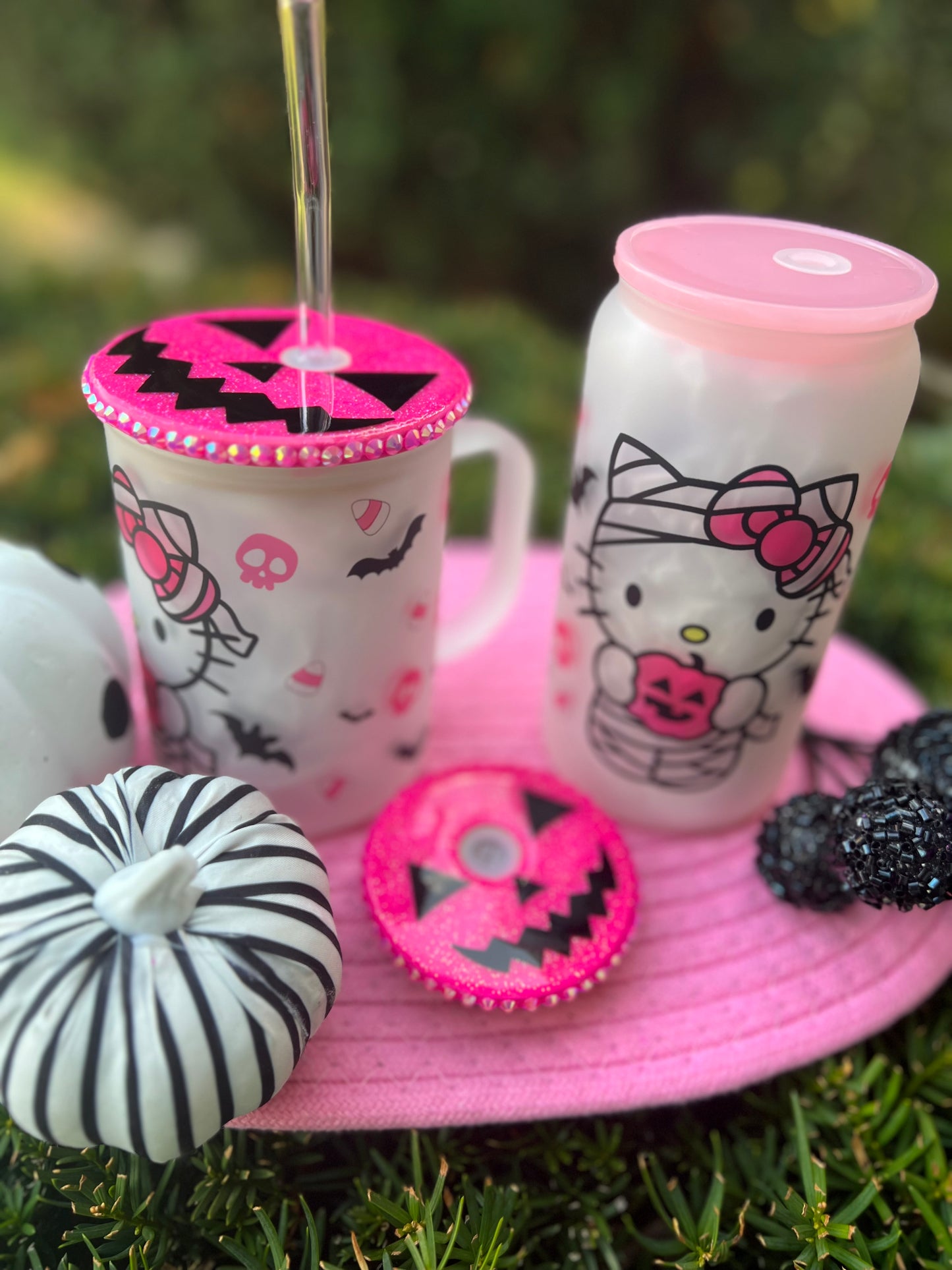 Kitty Pink pumpkin Glass Can