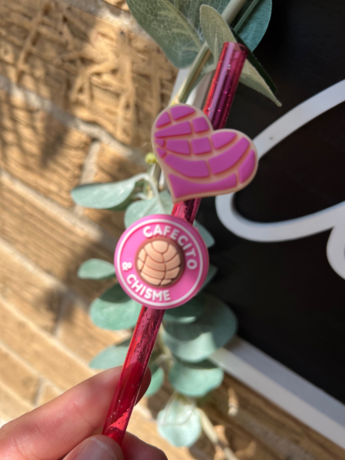 Cafesito & Chisme Straw charm