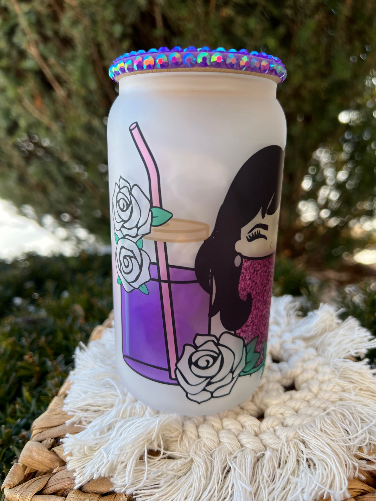 Selena Frosted Can