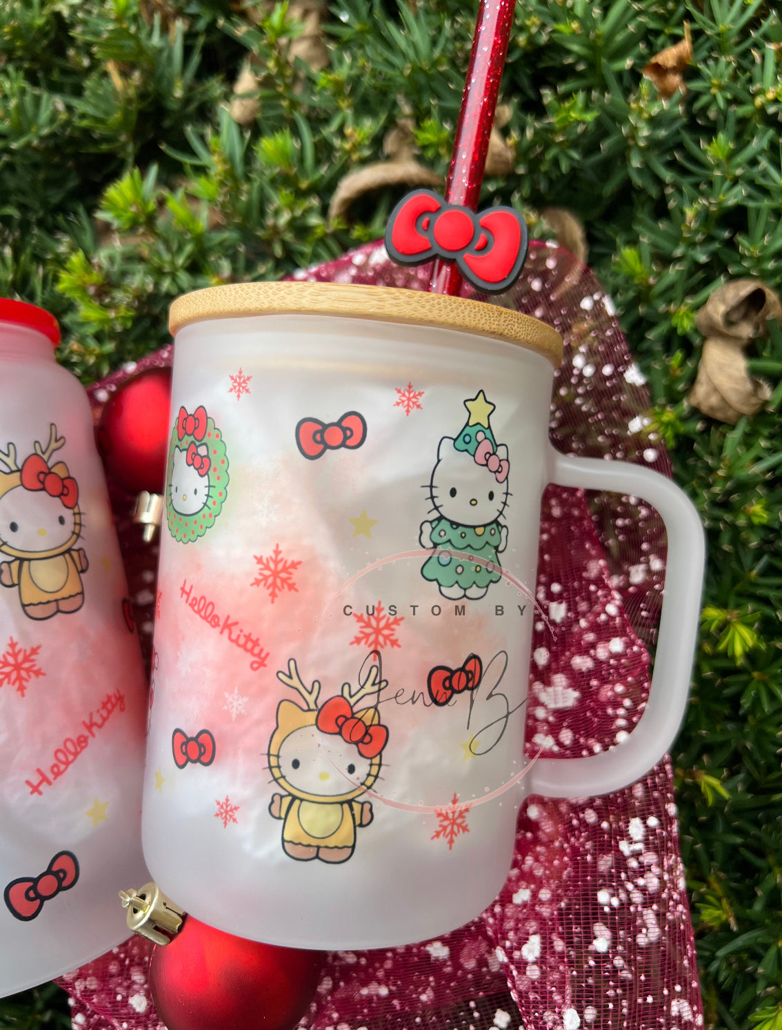 Kitty Christmas Frosted Glass can