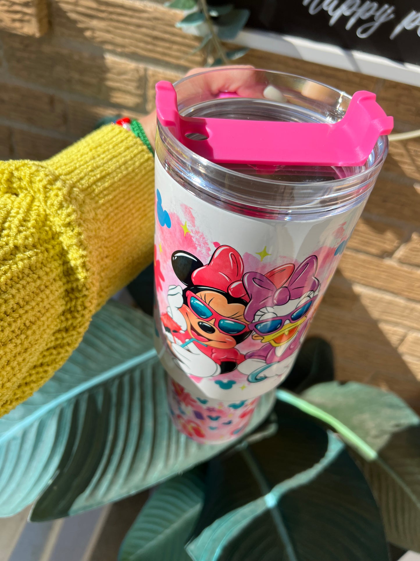 Minnie summer 40oz tumbler