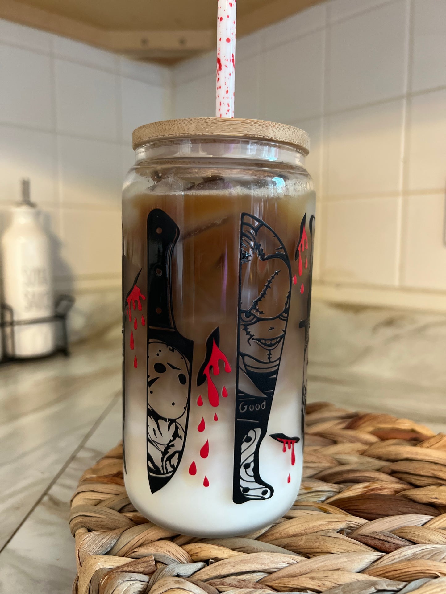 Horror Glass can