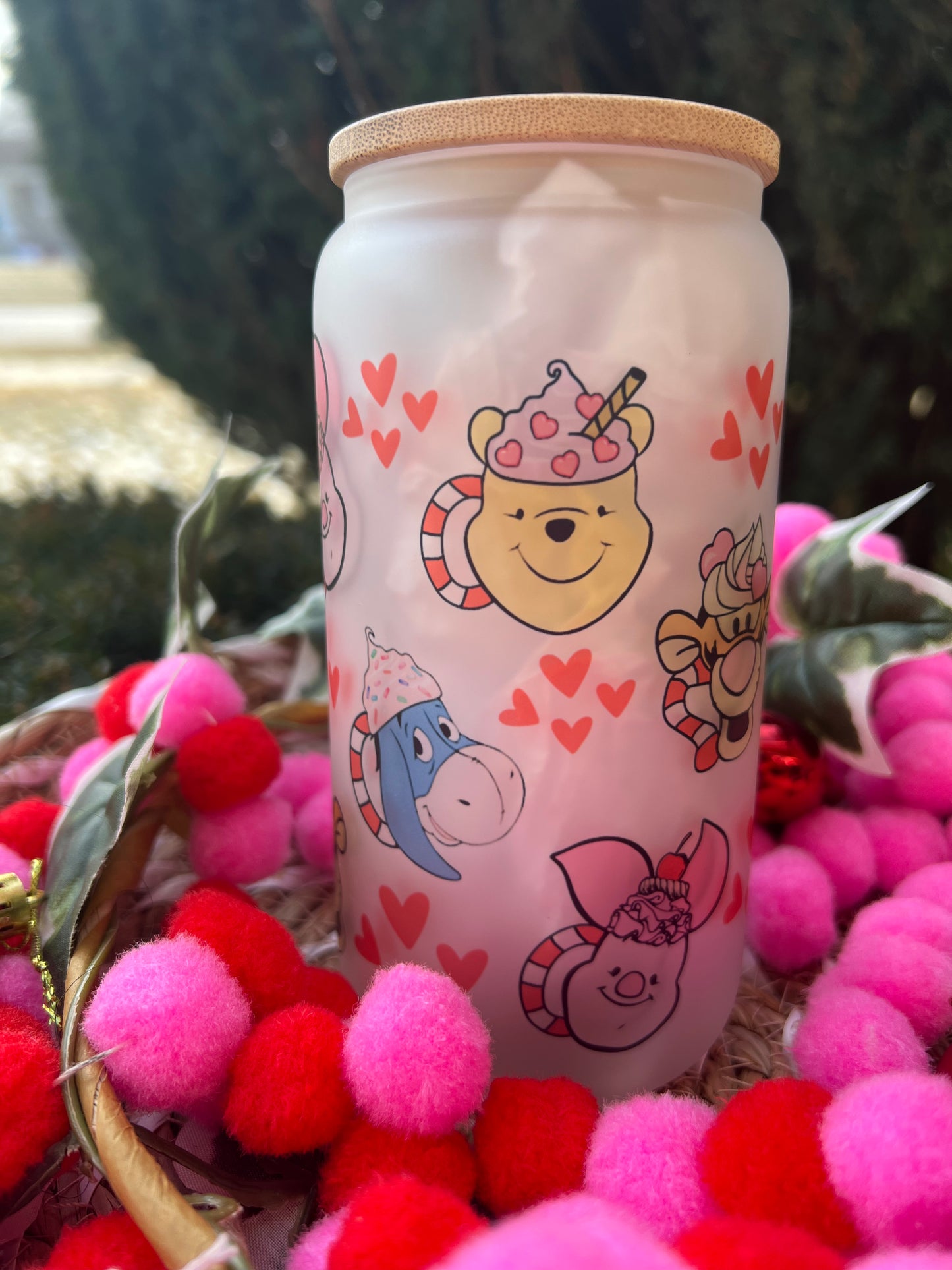 Pooh and Friends Frosted Can