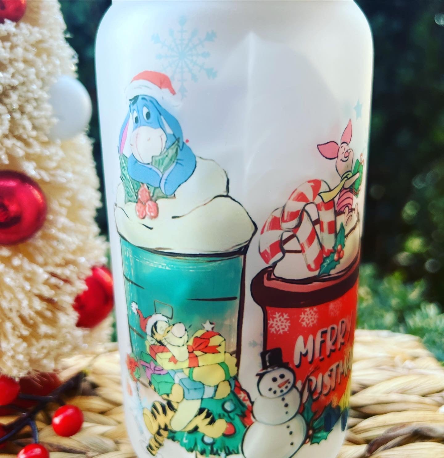 Pooh Christmas Latte Frosted Can