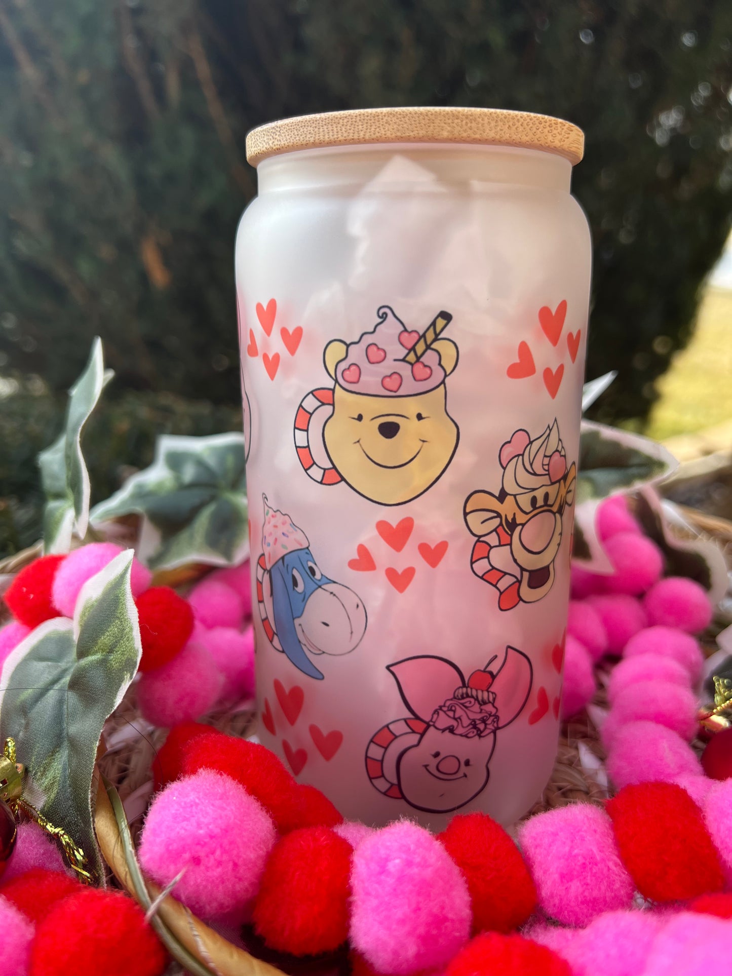 Pooh and Friends Frosted Can